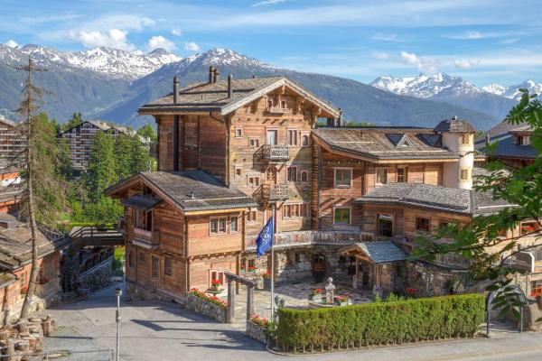 Hostellerie du Pas de l'Ours "Relais et Châteaux"