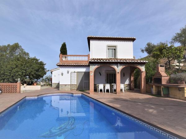 Beautiful Detached Villa Near Arenas With Delightful Terrace and Stunning View