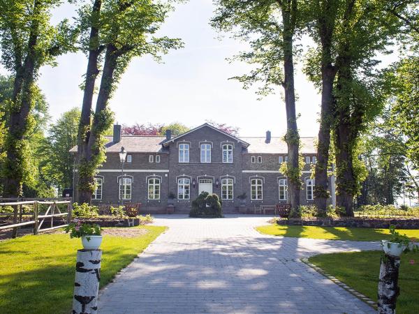 Herrenhaus Gut Neuruppersdorf, Забронировать Отель Ратекау Bay of Lubeck