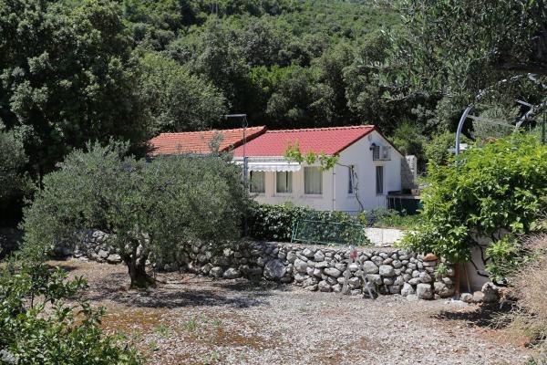 Seaside holiday house Cove Vela Prapratna  - 9486, Забронировать Апартаменты/квартира Oskorušno Pelješac