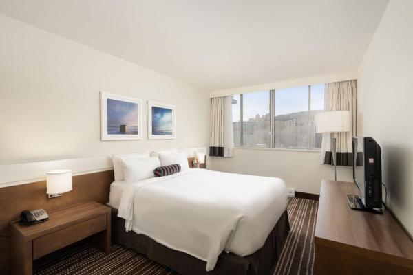 Hotel 2170 Lincoln Downtown Montreal