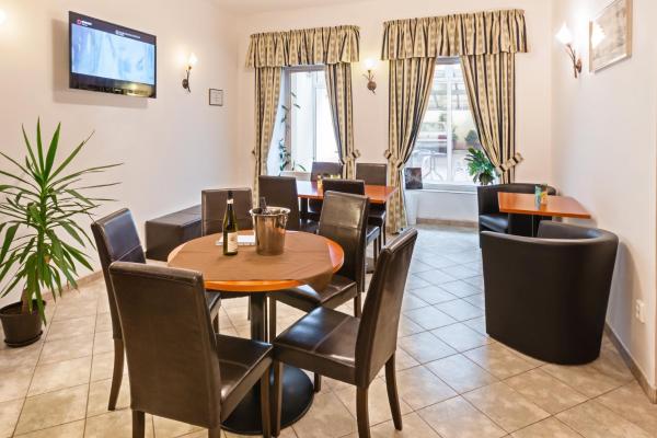 Augustus et Otto Hotel