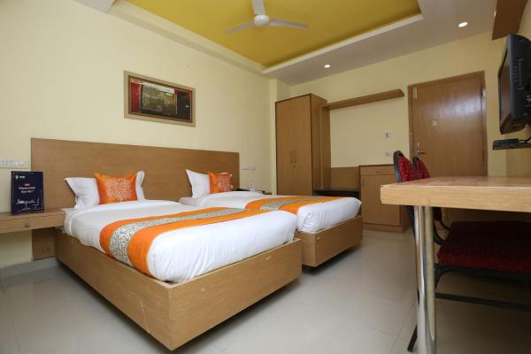 Hotel Athome, Whitefields, Kondapur Serviced apartment (Hyderabad) - Deals,  Photos & Reviews