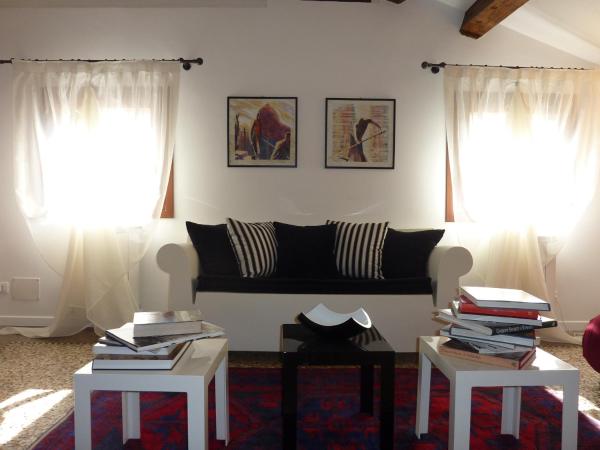 Casa Corte delle Ancore