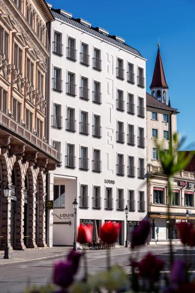 Louis Hotel