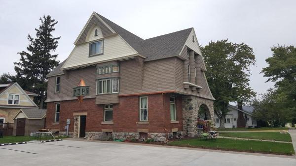 Hart House Bed & Breakfast