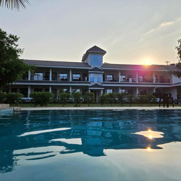 Coco's Inn Resort