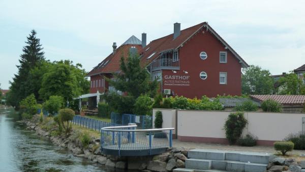 Altes Rathaus am Elz Garten, Забронировать Отель Руст Европа-парк, рядом с Аквапарк Rulantica