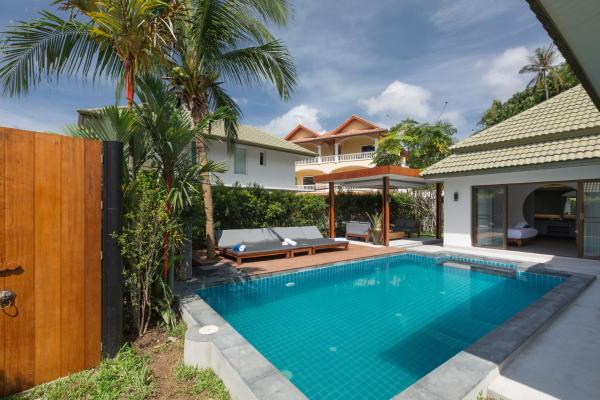 Karon Beach Pool Villa - Sha Extra Plus