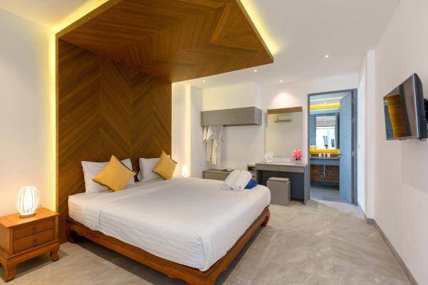 Karon Beach Pool Villa - Sha Extra Plus