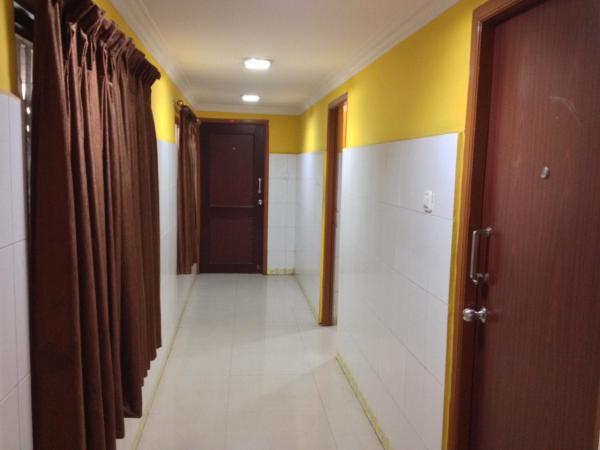 M J Guest House