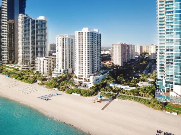 DoubleTree by Hilton Ocean Point Resort - North Miami Beach Санни-Айлс-Бич