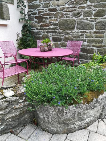 Chez Herveline Le Fer - Chambres et table dhôtes, Забронировать Отель «постель и завтрак» Плуйиньо Finistère