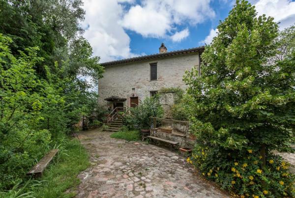 Agriturismo Il Poggio degli Scoiattoli, Забронировать Отель «постель и завтрак» Перуджа Умбрия