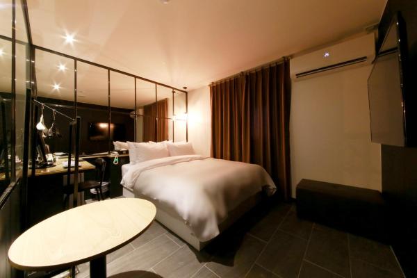 Hotel Moon