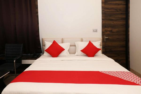 OYO 11324 Hotel The Bentree