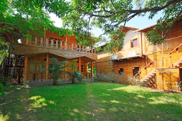 Brushwood Villa Resort Палолем