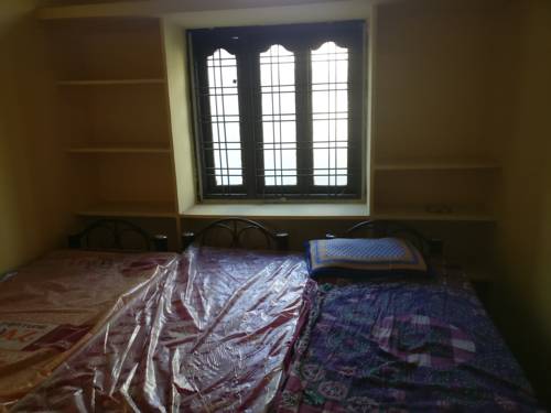 PMR Executive Men's Hostel