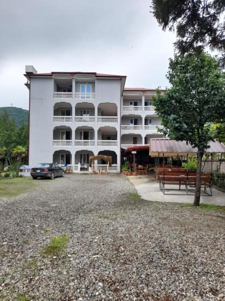 Гостевой дом Белый дом Квариати