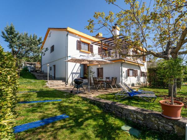 Apartment Jurkovic-2 by Interhome, Забронировать Апартаменты/квартира Недорогие отели острова Крка, недорогие