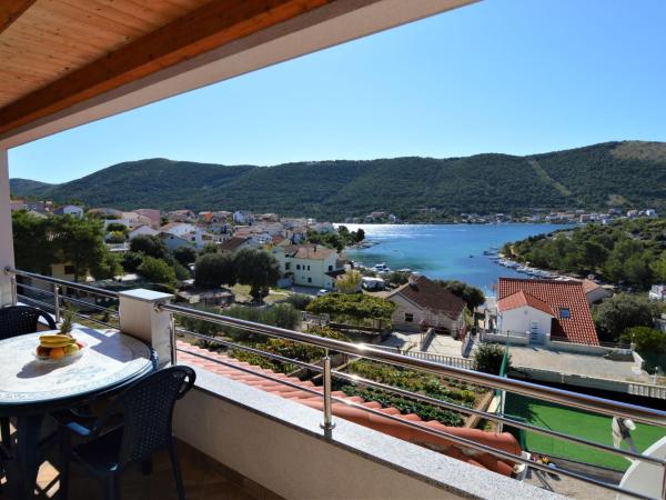 Apartment Grebastica-1 by Interhome, Забронировать Апартаменты/квартира Бродарица Шибенско-Книнская жупания