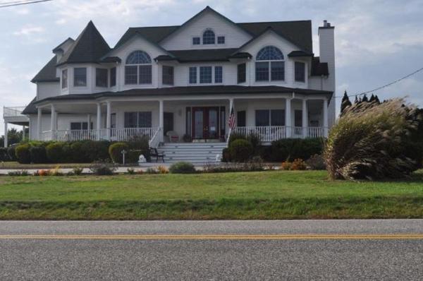 A Victorian on the Bay Bed and Breakfast