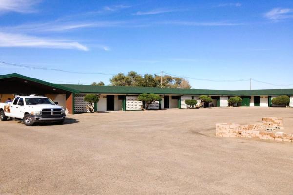 HomeTown Inn By OYO Lakin, KS