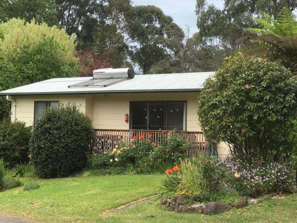 Strathmore Farm B&B, Забронировать Загородный дом Мирбу-Норт Gippsland