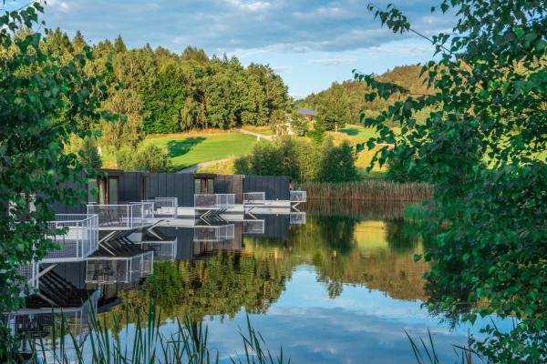 Hausboaty Ypsilon Golf Liberec, Забронировать Курортный отель Курортные отели Jizera Mountains, Курортный отель