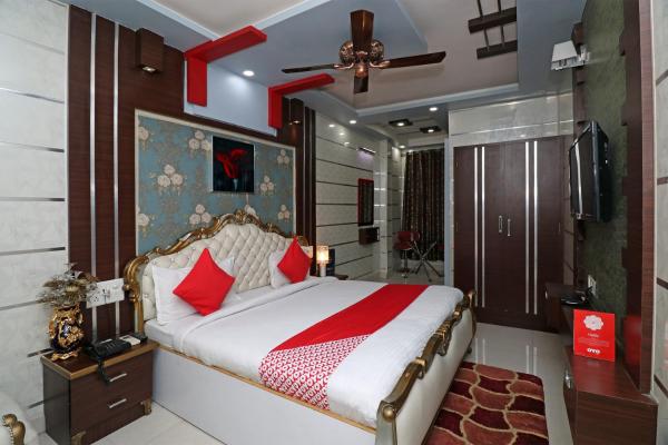 OYO 2629 Hotel Royal Odyssey