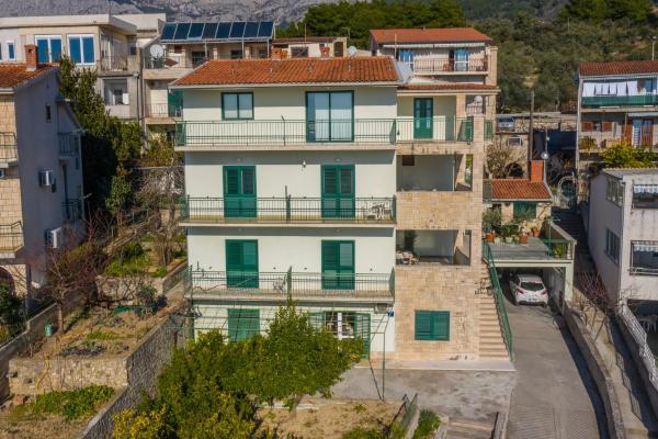 Apartment Villa Bešker Макарска