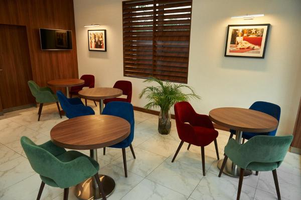 Отель Голливуд Де Люкс