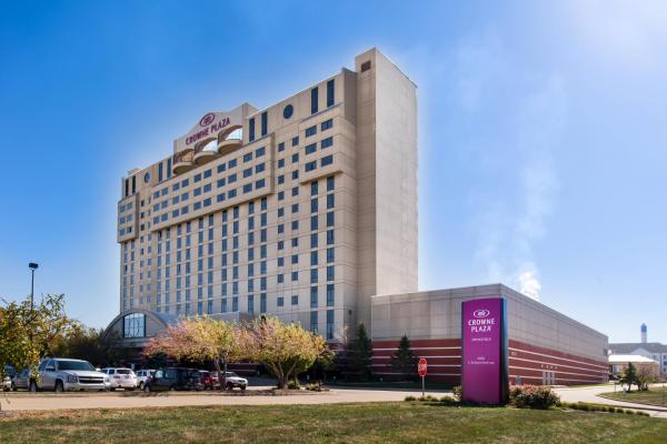 Crowne Plaza Springfield Convention Center by IHG, Забронировать Отель Спрингфилд 