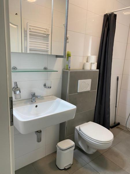 Holiday Apartments Essen - Free Parking - WiFi - Kitchen