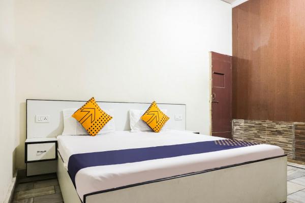 SPOT ON 65564 Hotel Bluebarry