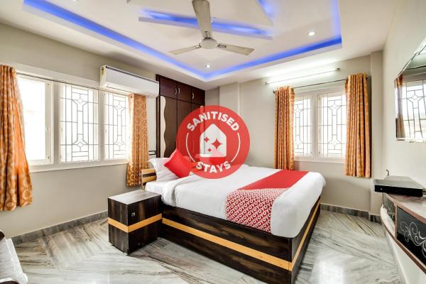 OYO Flagship 66623 Corniche Hotel Vizag