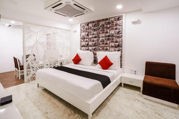 Capital O 48482 Hotel Tribecca Inn