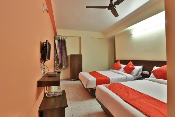 OYO 2427 Hotel Raj Palace
