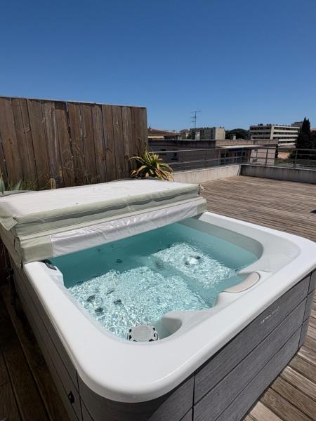 Hotel Sable Et Soleil - Port, Plage & Jacuzzi privé