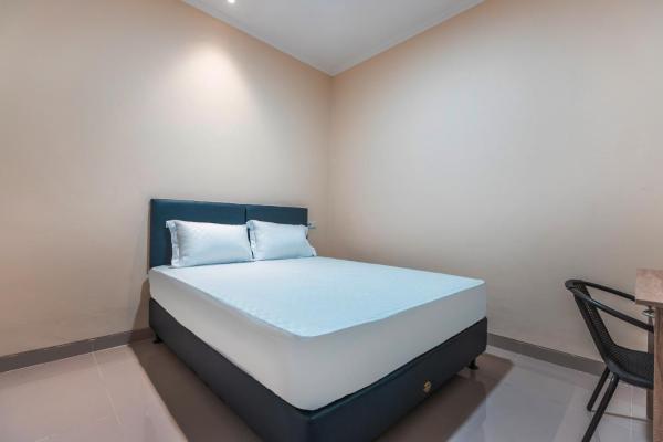 OYO Life 2709 Kost Cirendeu