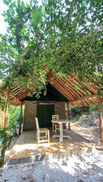 Bamba Kofi Beach Lodge