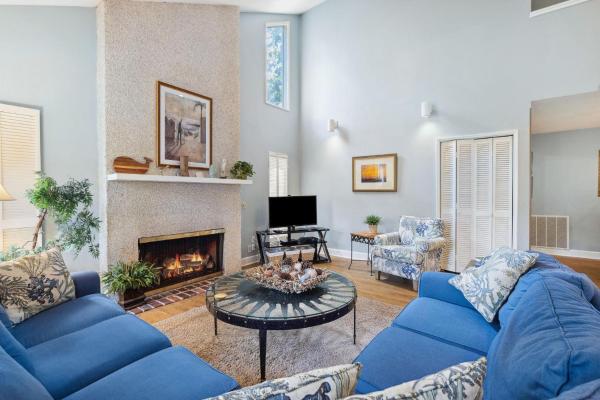 South Beach Lane 47 by RedAwning