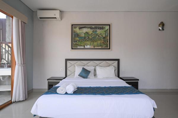 Hoki Villa by Urbanview Villa