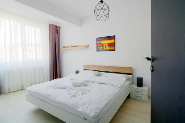 Etalon Apartments