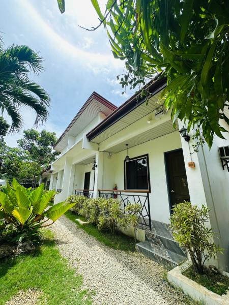 Mannah Garden Staycation House - Panglao, Bohol, Забронировать Мини-отель Мотели Бохоль, Мотель