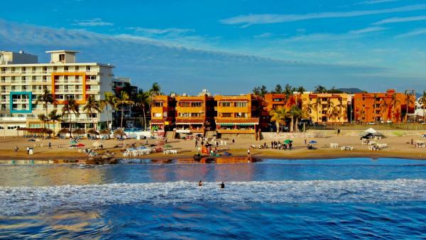 Playa Suites Mazatlán, Забронировать Апартаменты/квартира Отели Синалоа с парковкой, Парковка