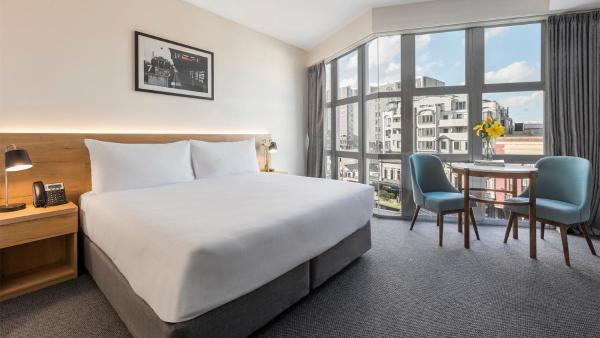 Oaks Wellington Hotel