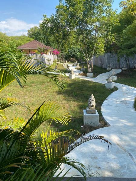 Villa Samalas Resort and Restaurant