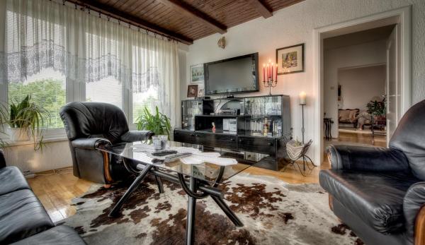 Mott Residence, Забронировать Отель Тузла 