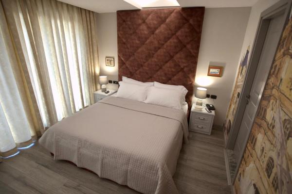 Vila Shard Boutique Hotel, Забронировать Отель «постель и завтрак» Тирана область Тирана